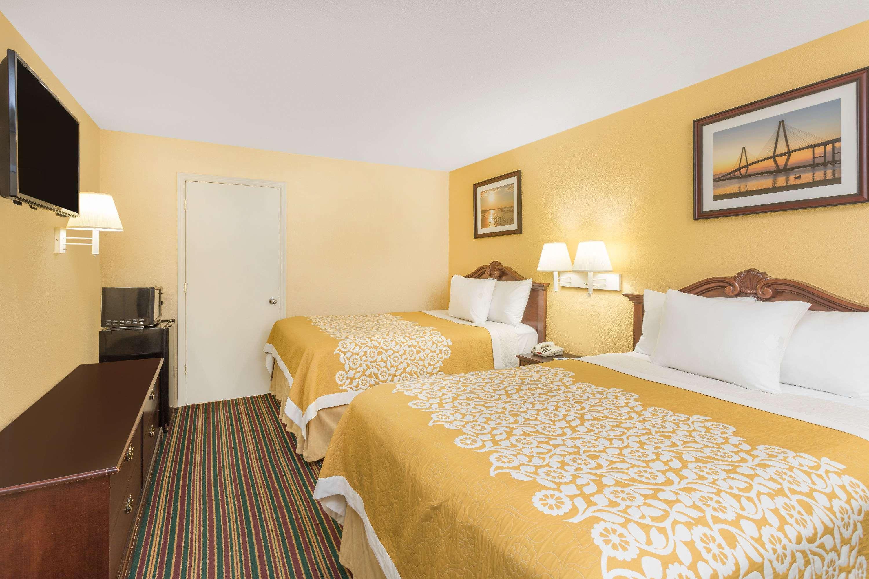 Days Inn By Wyndham Mt Pleasant-Charleston-Patriots Point Dış mekan fotoğraf
