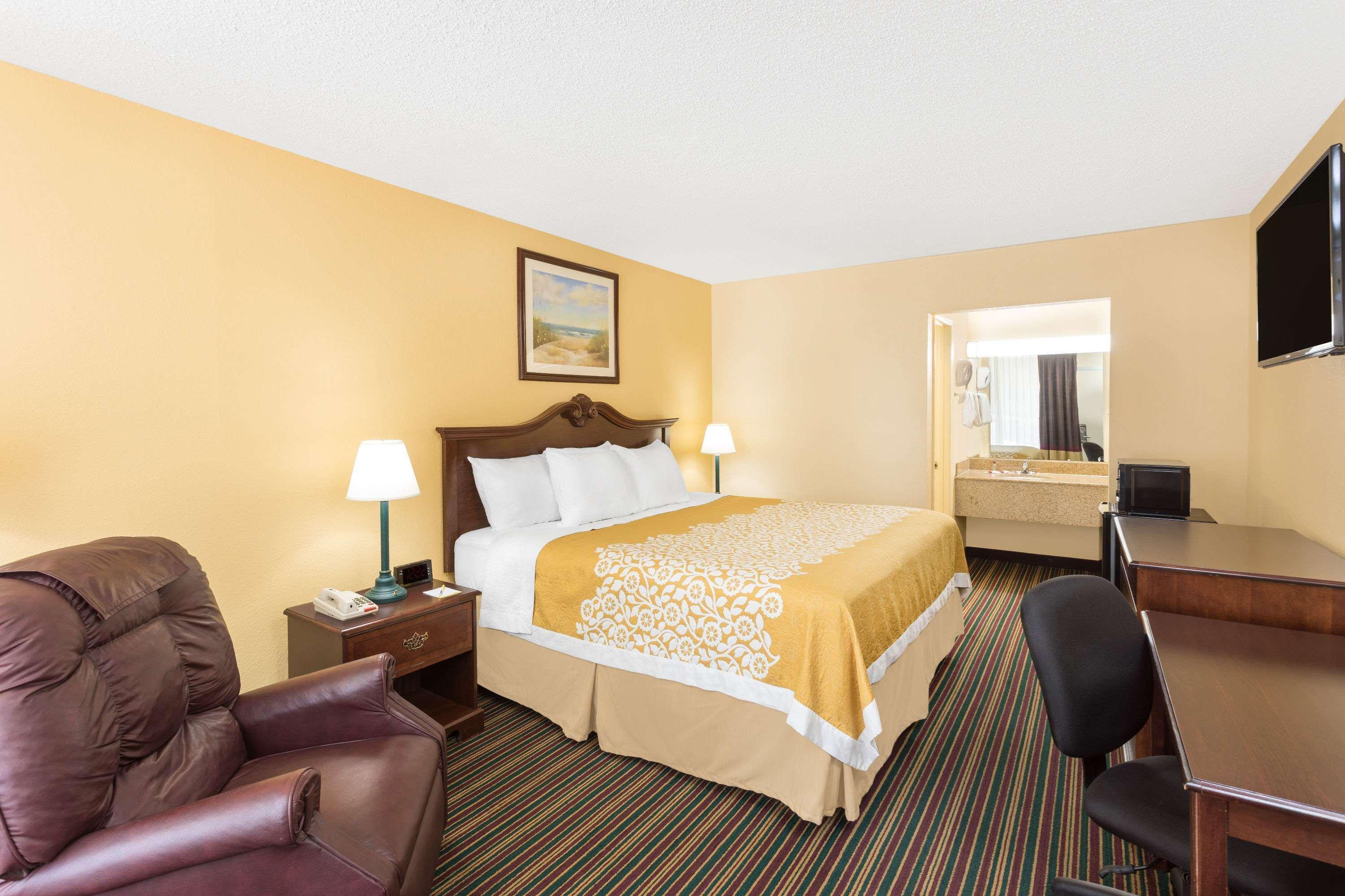 Days Inn By Wyndham Mt Pleasant-Charleston-Patriots Point Dış mekan fotoğraf